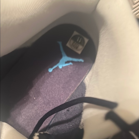 Men Jordan - Picture 6 of 9